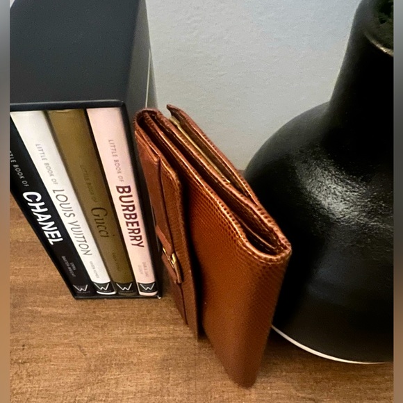 Salvatore Ferragamo Kisslock Wallet (with COA) - Picture 4 of 15